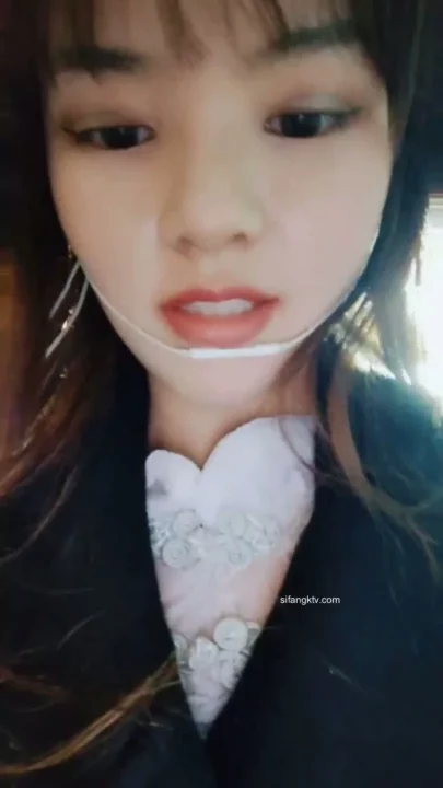 Screenshot 27 from Timid Japanese Schoolgirl Solo Video — Full Face Visible in Park