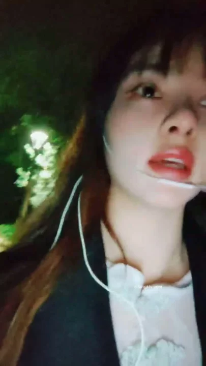 Screenshot 29 from Timid Japanese Schoolgirl Solo Video — Full Face Visible in Park