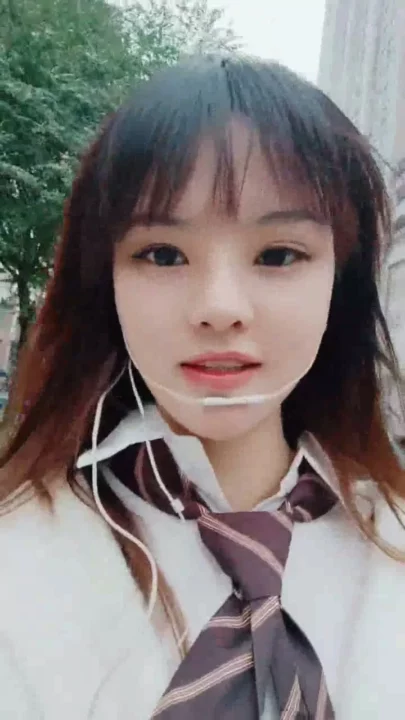 Screenshot 5 from Timid Japanese Schoolgirl Solo Video — Full Face Visible in Park