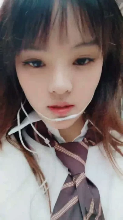 Screenshot 8 from Timid Japanese Schoolgirl Solo Video — Full Face Visible in Park