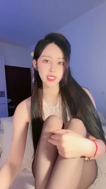 Screenshot 4 from Japanese Asian Solo Performer — Black Thigh-Highs & Lingerie Self-Shot