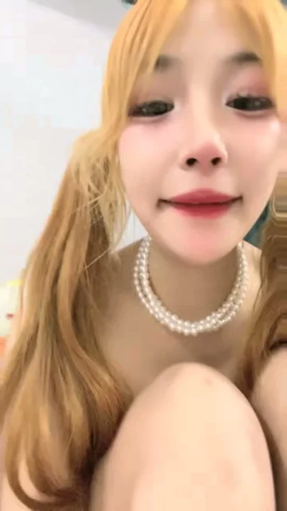 Screenshot 4 from Yuyu’s Intimate Solo Session — Twin-Tailed Asian Beauty in Pearl Necklace & Lace