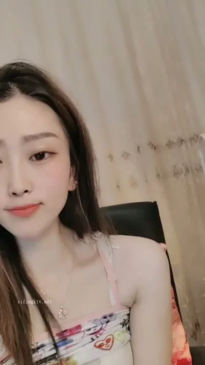 アジアのアマチュアミミがソロライブストリーム中にピンクのランジェリーで flirt しています のスクリーンショット 7