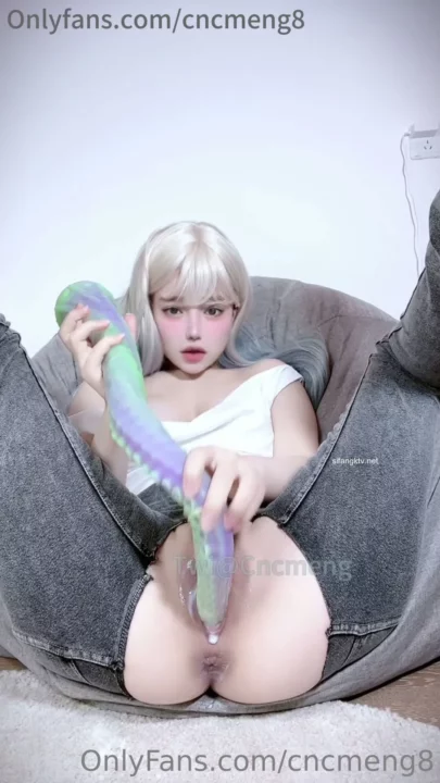 Screenshot 1 from Leaked POV Masturbation Clip — Xueer’s Rainbow Toy Session in Crop Top