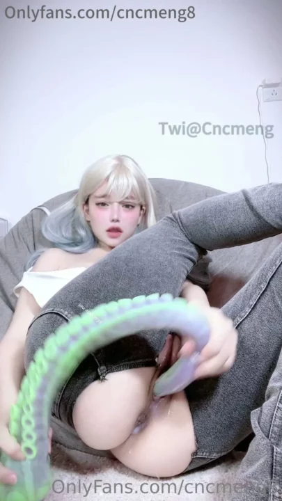 Screenshot 8 from Leaked POV Masturbation Clip — Xueer’s Rainbow Toy Session in Crop Top