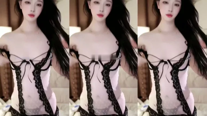 Screenshot 1 from Yuyu’s FC2 Debut: Lingerie Striptease & Solo Play with Gap Moe Appeal [FC2-PPV-361910]