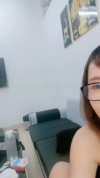 Screenshot 15 from Uncensored East Asian Solo — Glasses-Wearing Amateur Self-Recorded Pleasure