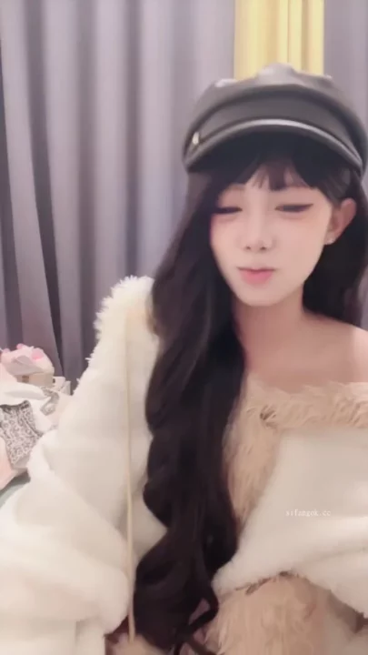 Screenshot 11 from Petite Japanese Beauty in Fur-Lined Lingerie — Intimate POV Masturbation