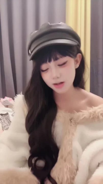 Screenshot 9 from Petite Japanese Beauty in Fur-Lined Lingerie — Intimate POV Masturbation