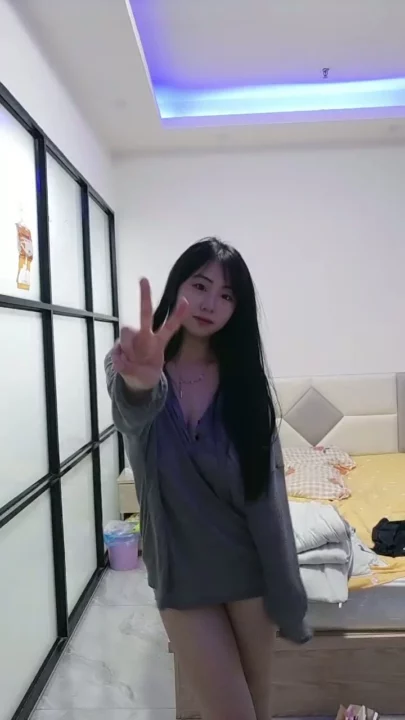 Screenshot 9 from Uncensored Japanese Solo Amateur — Bedroom Self-Shot with Visible Face