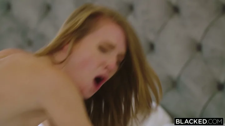 Screenshot 11 from Urban Solo Session — Uncensored Japanese Beauty in POV Lingerie