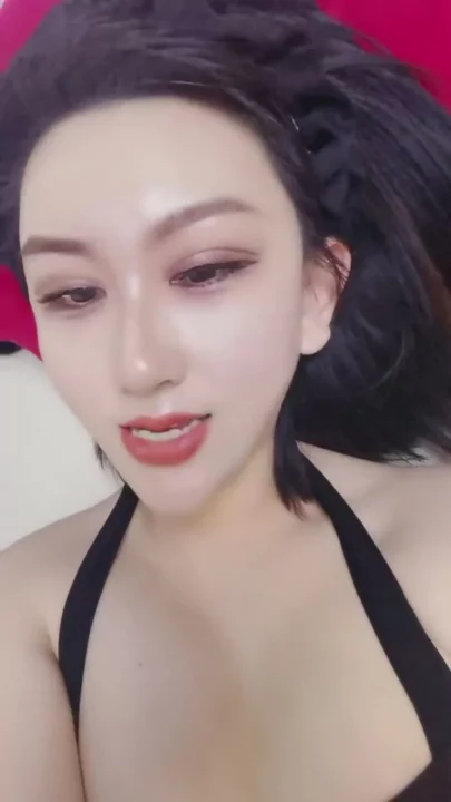 Lingerie-Clad Asian Amateur with Curves — Solo Tease Featuring Satin Bonnet のスクリーンショット 13