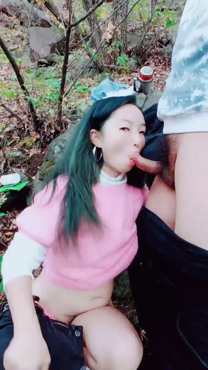 Screenshot 15 from Petite Asian Amateur Exposed Face-Shown in Wild Forest POV Encounter