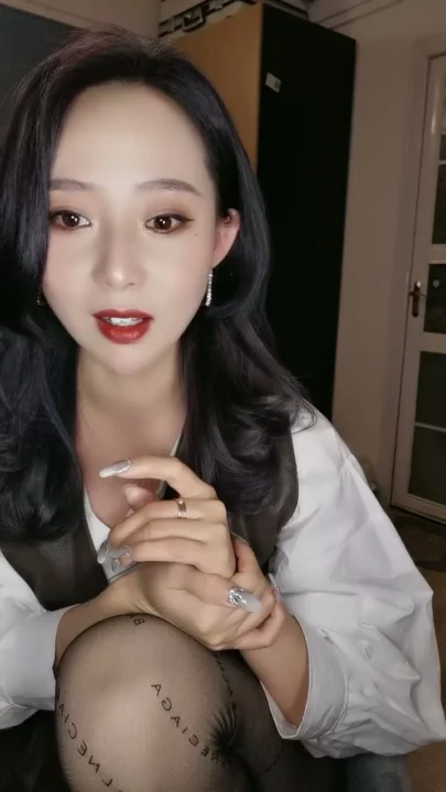 Screenshot 4 from Busty Asian Onee-San POV Experience — Intense Lingerie Blowjob & Titfuck