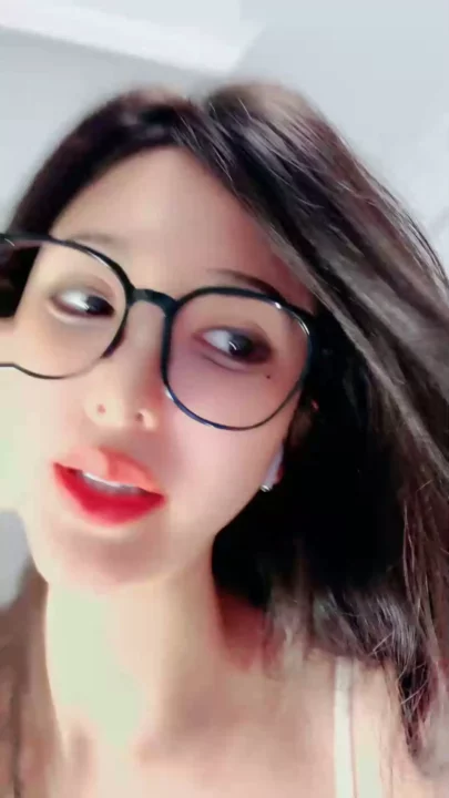 Screenshot 20 from Glasses-Wearing Asian Solo Play with Vibrator — Raw FC2-Style Stream #125224