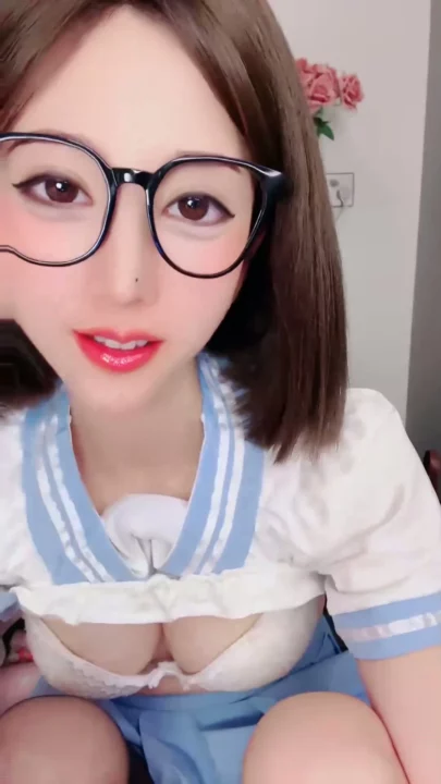 Screenshot 10 from Glasses-Wearing Asian Solo Play with Vibrator — Raw FC2-Style Stream #125224