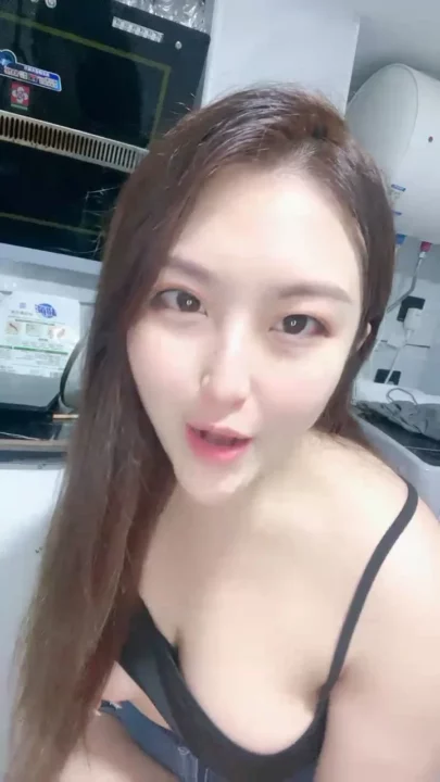 Screenshot 2 from Natural D-Cup Asian Solo in Kitchen — Leaked Selfie Vibe Session [FC2-PPV-4374379]