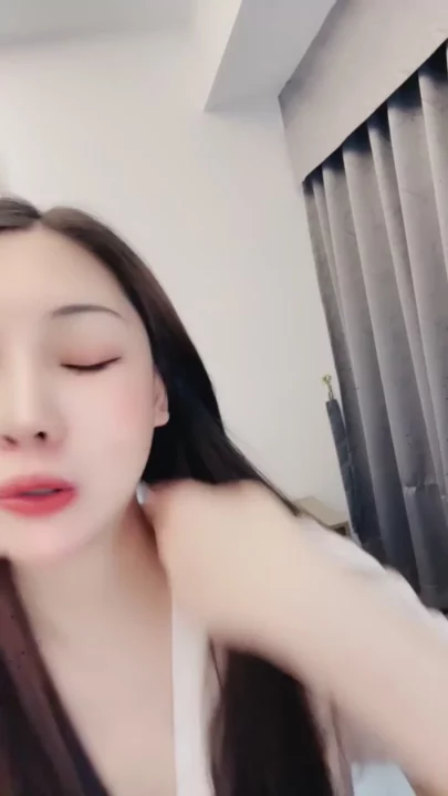 Screenshot 11 from Petite Asian Solo Masturbation Debut — Nan Qiao Reveals Face in Teaser FC2 Clip