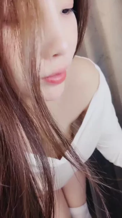 Screenshot 14 from Petite Asian Solo Masturbation Debut — Nan Qiao Reveals Face in Teaser FC2 Clip