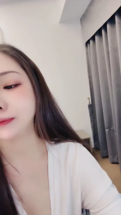 Screenshot 6 from Petite Asian Solo Masturbation Debut — Nan Qiao Reveals Face in Teaser FC2 Clip