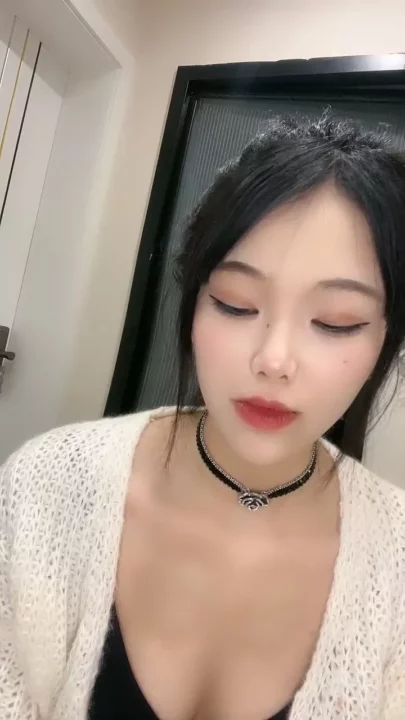 Screenshot 2 from East Asian Shy Girl Solo — Natural Breasts and Bare Pussy Play