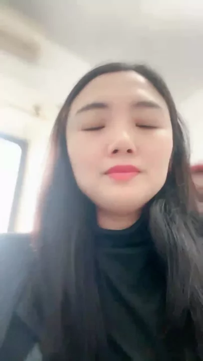 Screenshot 11 from Leaked Asian POV Stream – Busty Amateur Teases with Vibrant Toy