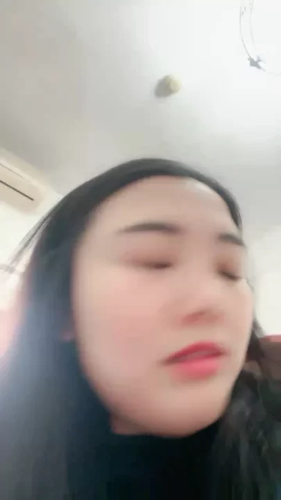 Screenshot 12 from Leaked Asian POV Stream – Busty Amateur Teases with Vibrant Toy