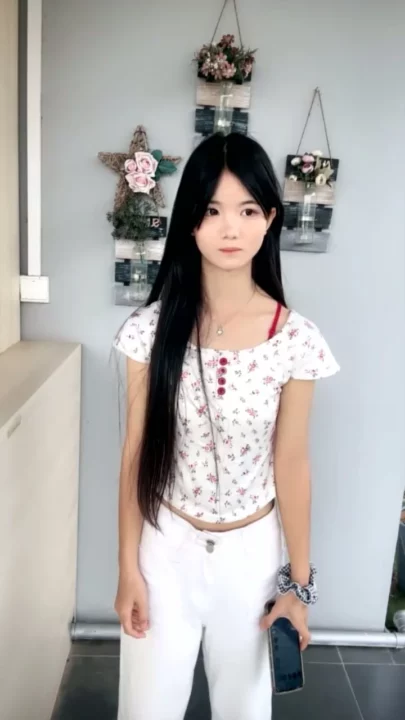 Screenshot 31 from Amateur Asian Solo Play Under Sunlight — Garden Tease in Cartoon Outfit