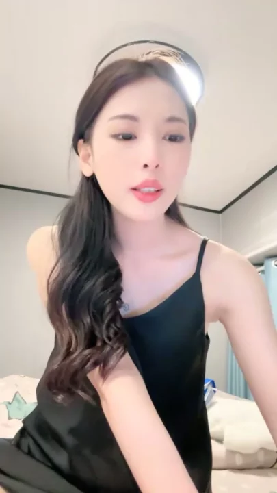 Screenshot 6 from Petite Asian Solo Play with Black Lingerie & Vibrating Wand in FC2-PPV-1.46G