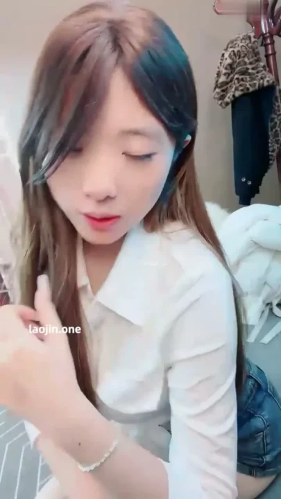 Screenshot 9 from FC2-PPV-XXXXXXX — Asian Tease in Denim Shorts & White Shirt — Natural POV Solo