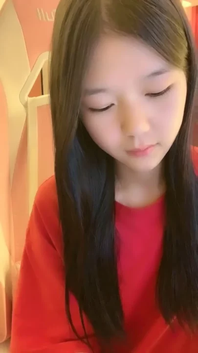 Screenshot 21 from Red Crop Top Tease — Petite Japanese Amateur Solo Gap Moe