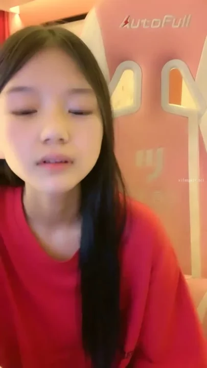 Screenshot 11 from Red Crop Top Tease — Petite Japanese Amateur Solo Gap Moe
