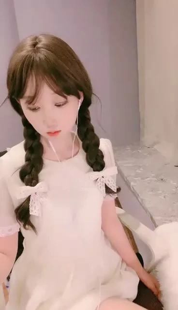 Screenshot 18 from Amateur Japanese Creampie & Blowjob — Face-Shown Bedroom POV