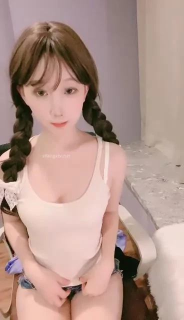 Screenshot 24 from Amateur Japanese Creampie & Blowjob — Face-Shown Bedroom POV