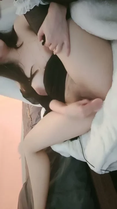 Uncensored JAV POV — Lingerie-Clad Asian Beauty Teamed with Off-Screen Guy のスクリーンショット 6