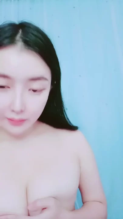 Screenshot 3 from Uncensored East Asian Amateur — POV Dildo Action in Bedroom