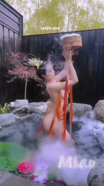 Screenshot 4 from Uncensored Asian POV — Japanese Babe Teases in Lingerie & Bathtub Solo Play [Abczp.Xyz]