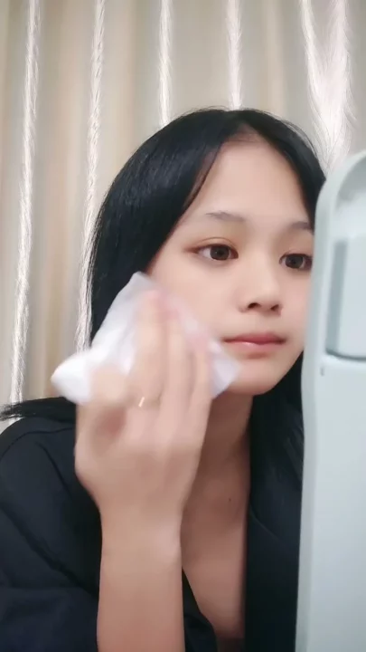 Screenshot 5 from Petite Asian Solo Play — Uncut Nude Display with Intense Gaze