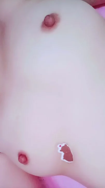 Amateur Creampie POV — Slim Asian Sensation Teases in Black Lingerie Before Fucking のスクリーンショット 16